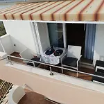 Apartment By The Sea - 1089