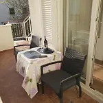 By The Sea - 1089 Apartment