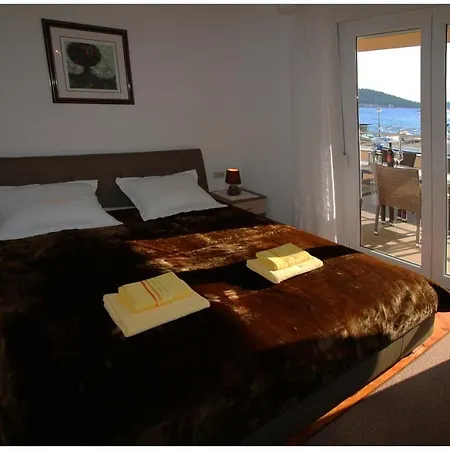 Apartamento By The Sea - 1089 *