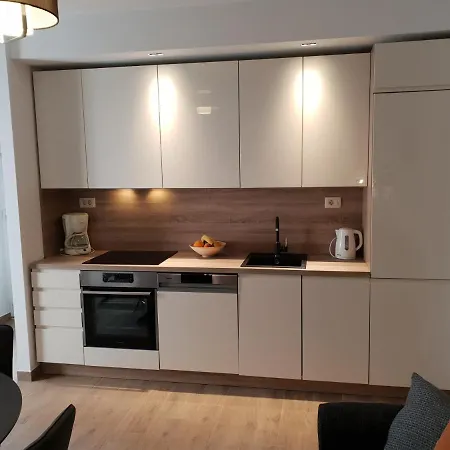 Apartment By The Sea - 1089