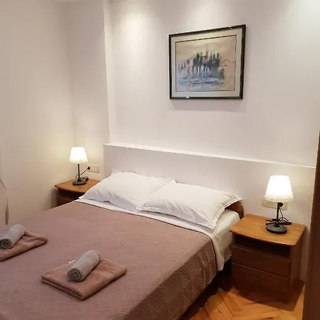 By The Sea - 1089 Rogoznica (Sibenik-Knin)