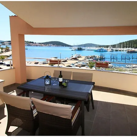 By The Sea - 1089 * Rogoznica (Sibenik-Knin)