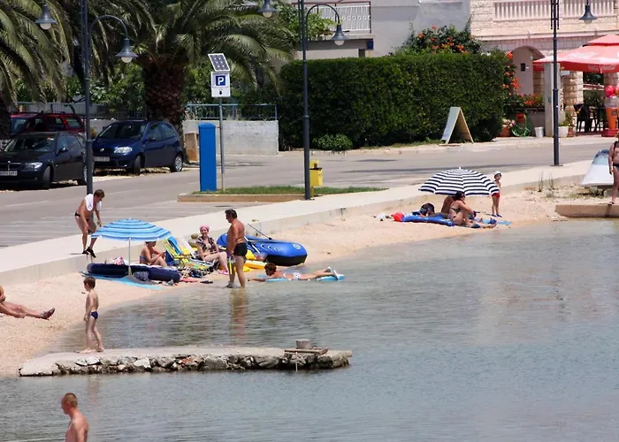 By The Sea - 1089 רוגוזניצה