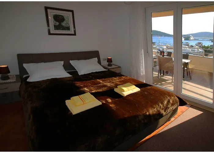 Appartement By The Sea - 1089 *